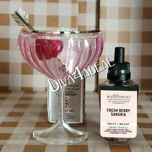 Bath & Body Works V-DAY DRINK NIGHTLIGHT Wallflower Plug & Refill Bundle